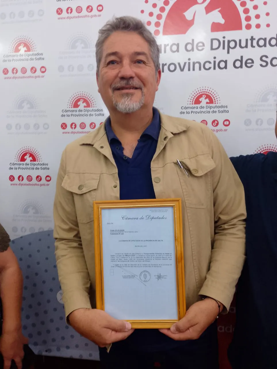 ee59609b-8761-41a1-aca8-478a57c0588f