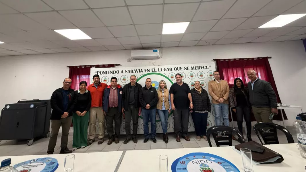 19346-autoridades-de-defensa-civil-se-reunieron-con-intendentes-del-departamento-de-anta