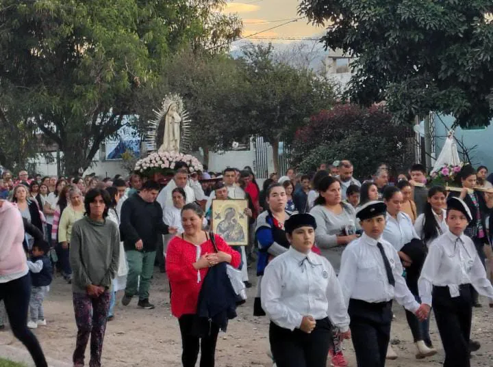 2c989cf1-557a-4e1c-95c0-a094d7a6dfde