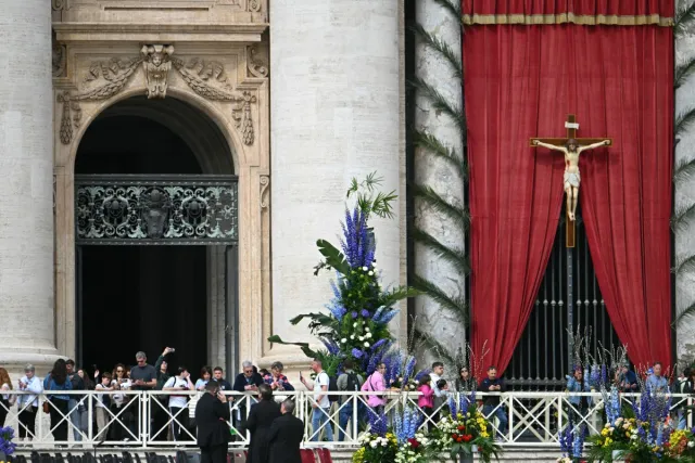 AFP__20250421__42XK499__v1__Preview__VaticanReligionPopeObit