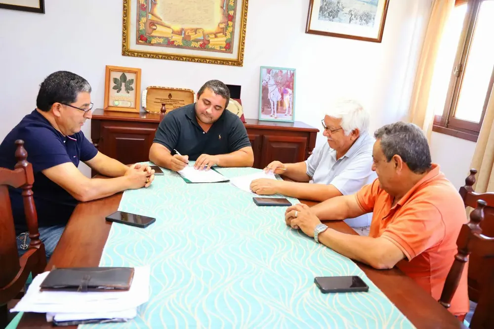 481082597_954101623575529_7567130060521570431_n