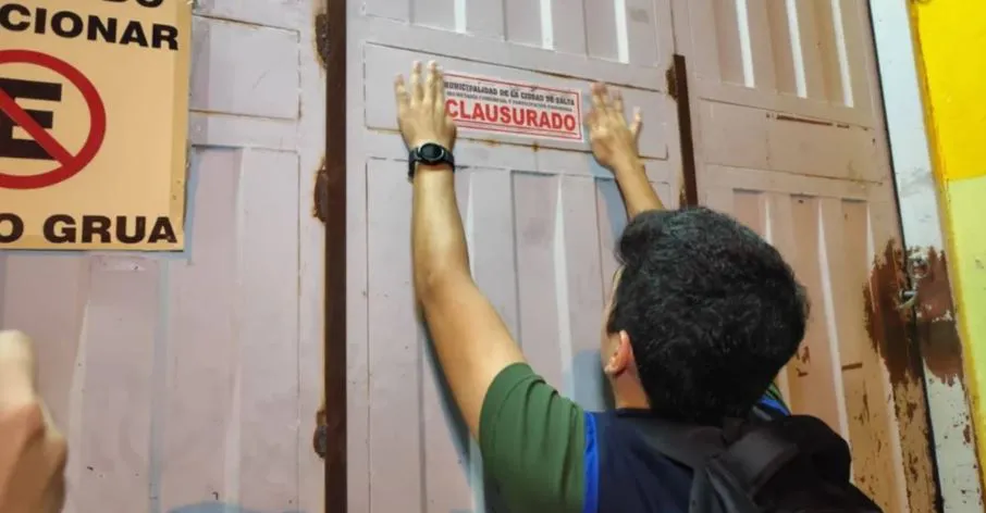 multimedia.normal.8d326643a8942152.cGlyb3RlY25pYSBpbGVnYWxfbm9ybWFsLndlYnA=