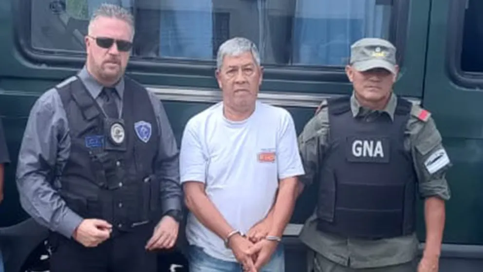 36246840-a0b6-43df-bf4b-c45b66e31392