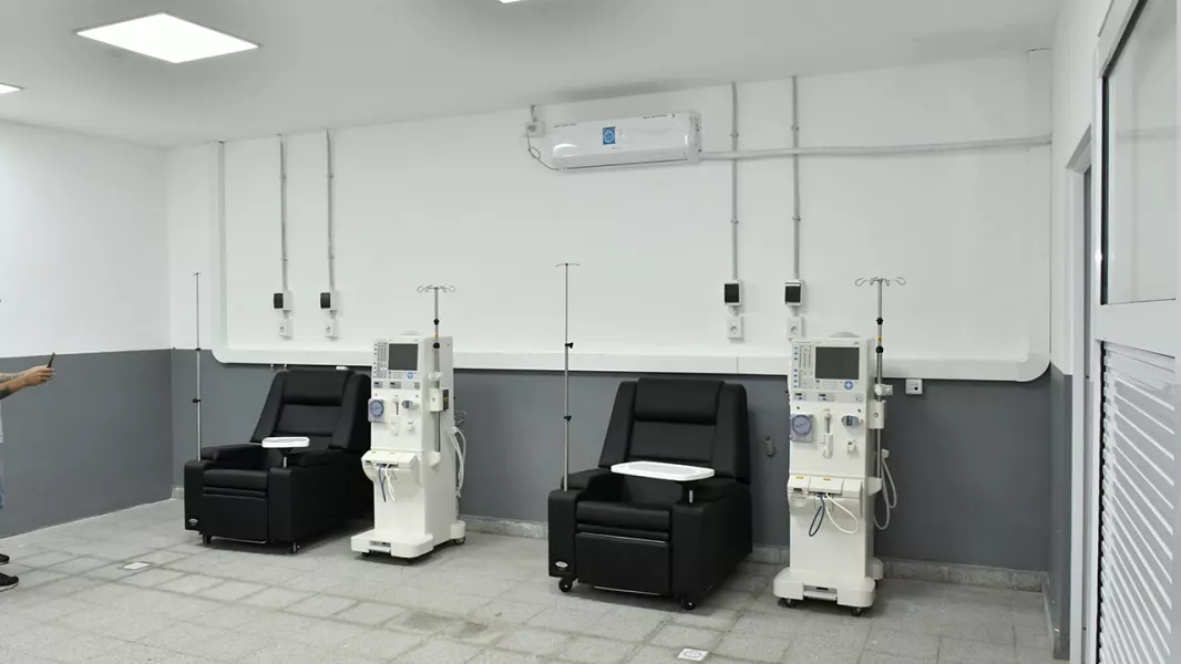 17214-saenz-habilito-en-j-v-gonzalez-el-sexto-centro-de-dialisis-y-oncologia