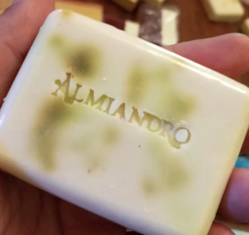 7148e0b1-5c36-4021-9770-ff0d38e1a7ac