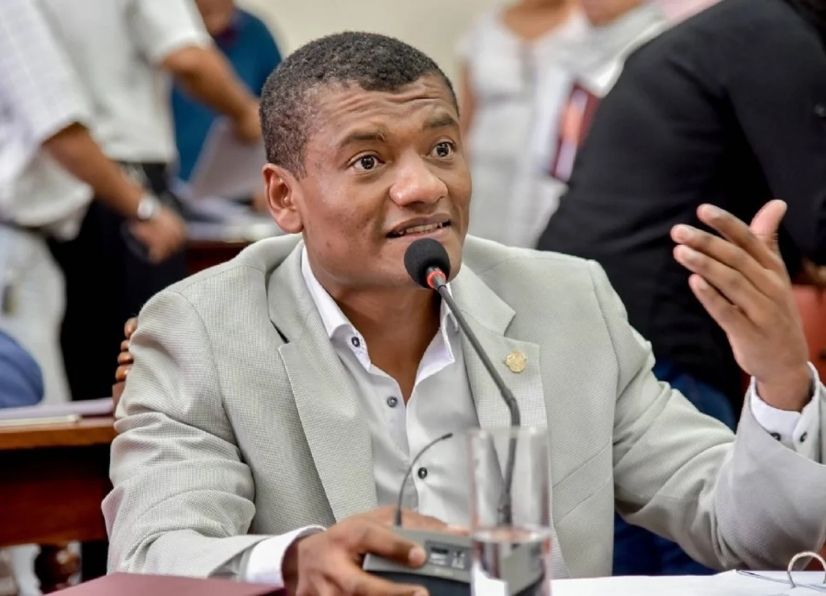 29809-david-leiva-hay-que-bajar-la-intensidad-de-la-confrontacion-20210815155551