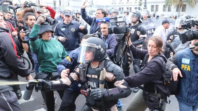 represion-el-congresojpg