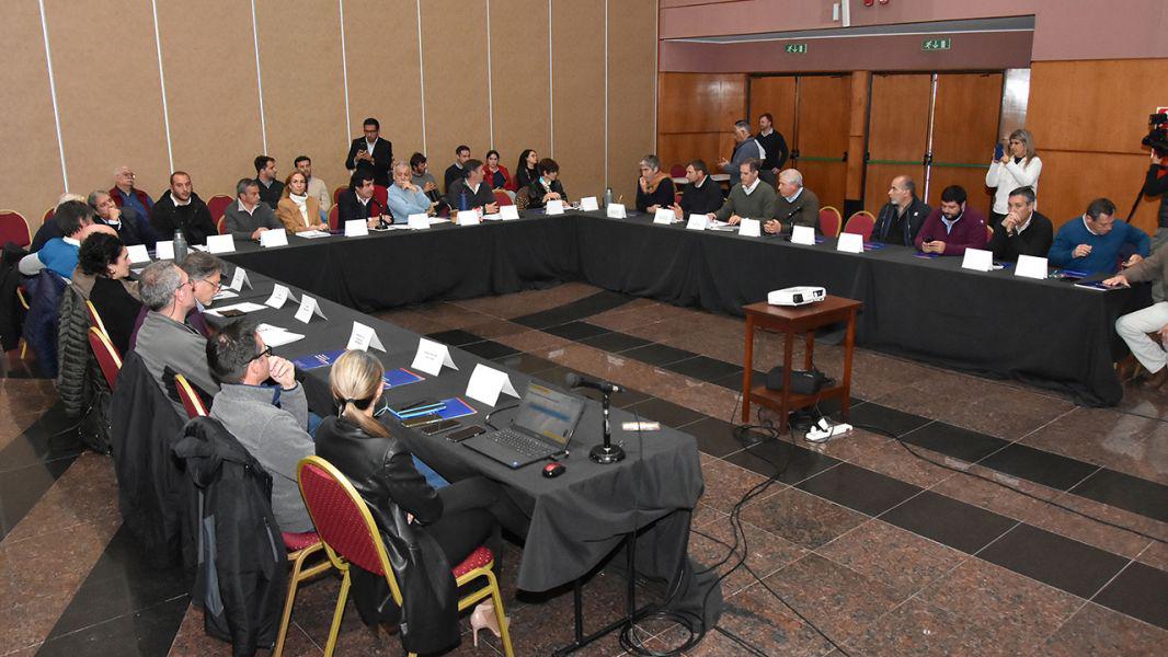 96132-salta-fue-sede-de-segundo-foro-tecnico-regional-sobre-achaparramiento-del-maiz