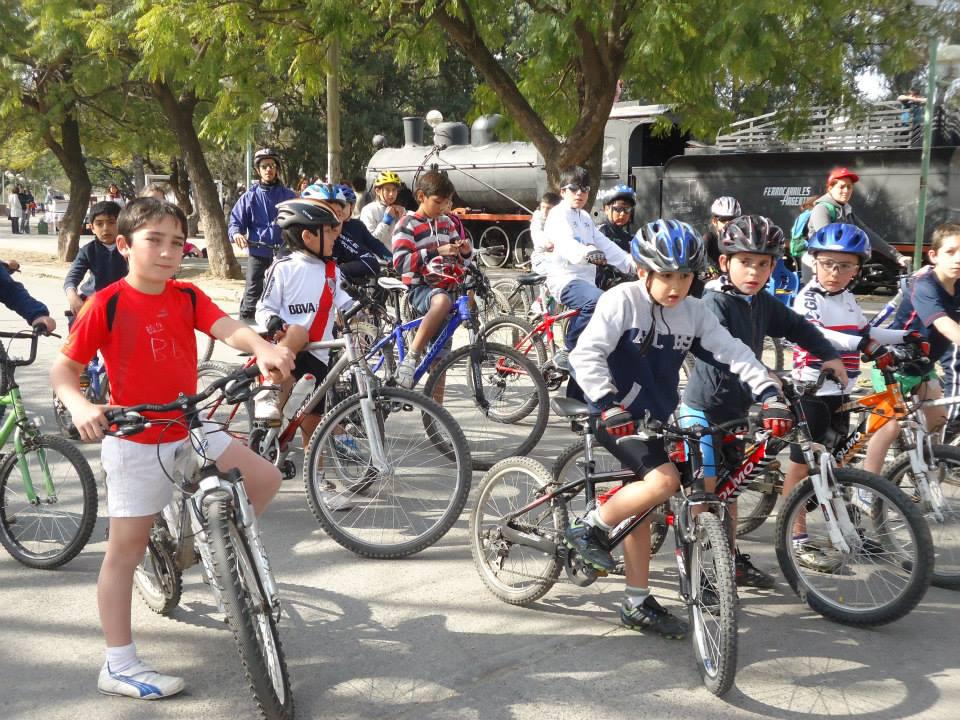 969568_571085952942100_1576078665_n