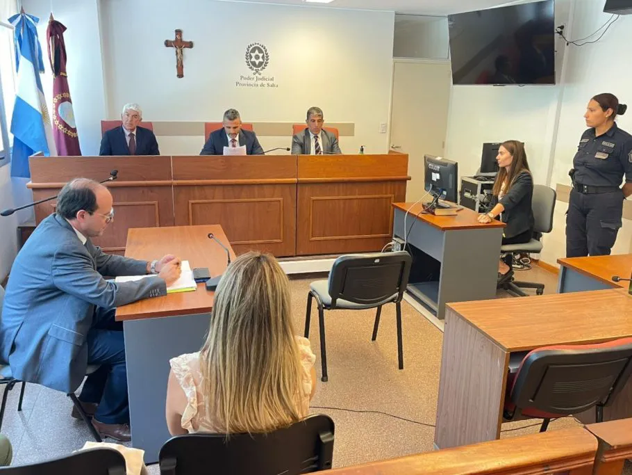 condenaGonzalez-910x683