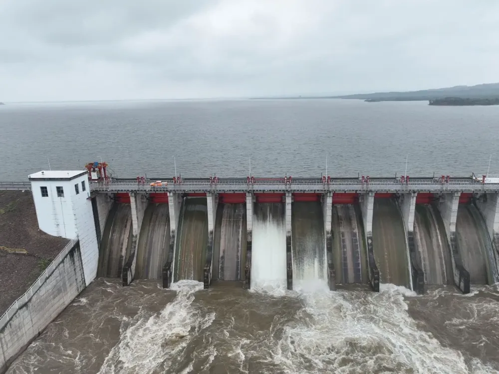 multimedia.grande.957c9546dc23c77e.Z3JhbmRlLndlYnA=