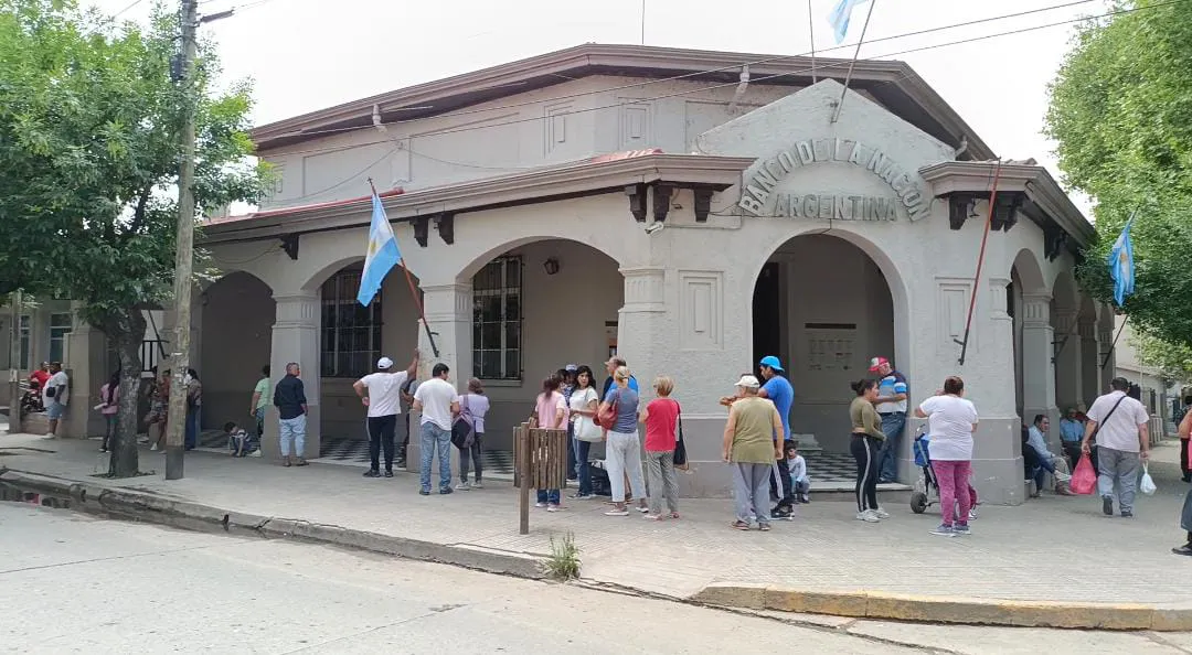 3bfb214e-168d-426e-ba75-aeae30dfd489