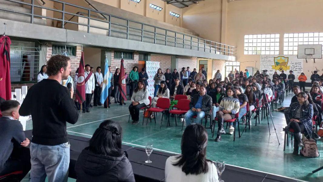 96404-ley-provincial-de-juventudes-la-agencia-de-la-juventud-convoca-al-cuarto-foro-en-las-lajitas