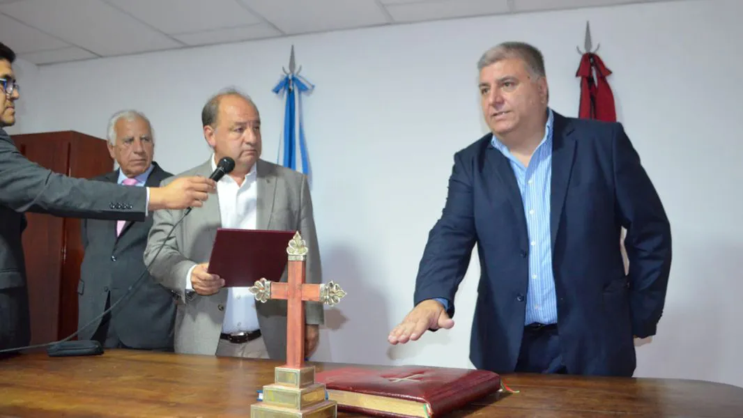 97999-vamos-a-trabajar-en-equipo-para-dar-respuesta-a-las-necesidades-de-la-gente-de-aguas-blancas