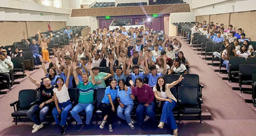 Captura de pantalla 2024-10-08 195616