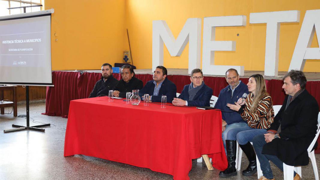 96070-capacitacion-para-el-fortalecimiento-de-la-gestion-de-municipios-del-sur-saltenio